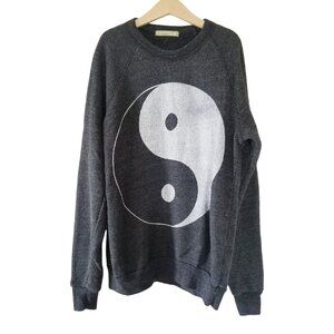 Alternative Earth Pull Over XS Women Yin Yang Graphic